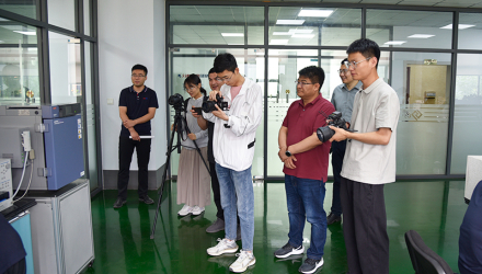 山東廣播電視臺(tái)一行媒體單位蒞臨春光科技集團(tuán)采訪調(diào)研